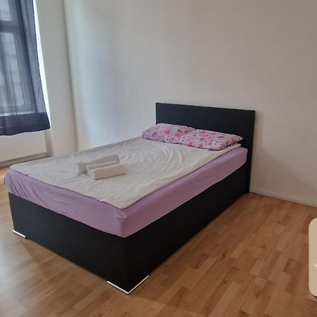 Treasure Home Apartments Wina Bagian luar foto