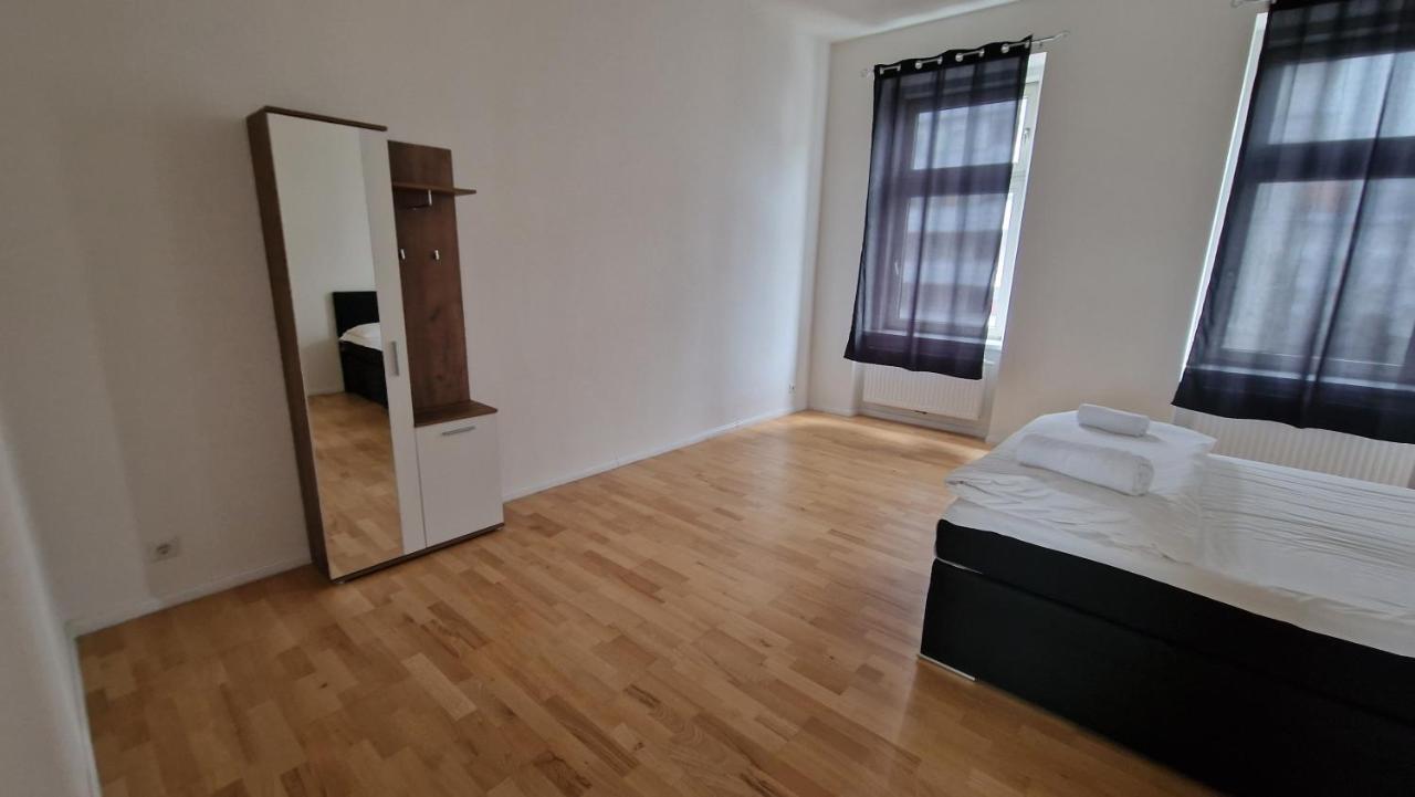 Treasure Home Apartments Wina Bagian luar foto
